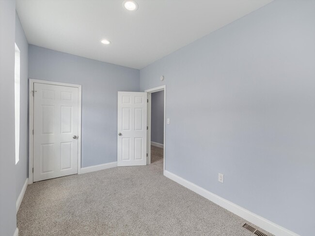 Building Photo - 19 Osborn St