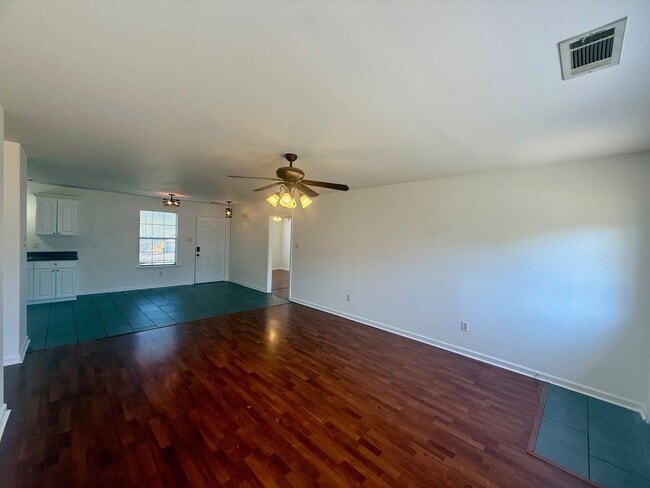Building Photo - 13706 Apple Glen Cove