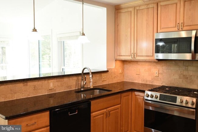 Building Photo - 4036 Trapp Rd