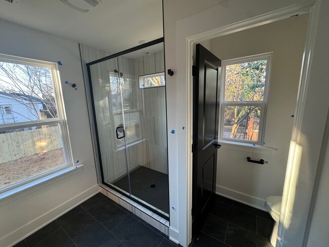 Building Photo - 2805 Fordwood Dr