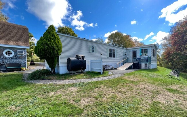 Building Photo - 136 Millvale Rd