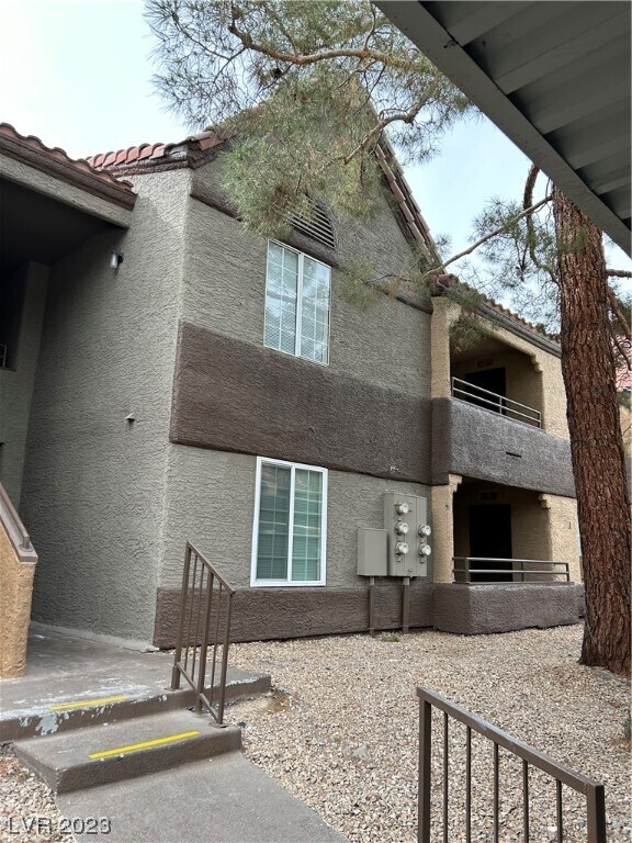 2200 S Fort Apache Rd 2200 S Fort Apache Rd Las Vegas NV 89117