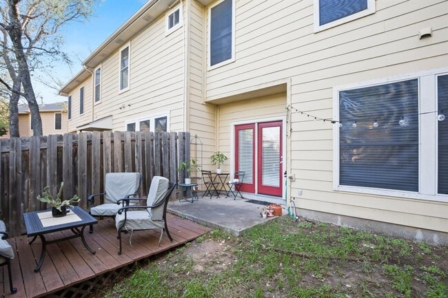 Building Photo - 4620 W William Cannon Dr