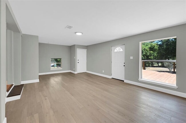 Building Photo - 1261 Camilla Lake Rd