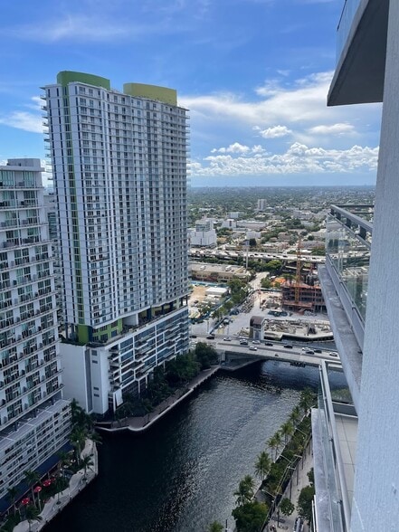 Building Photo - 92 SW 3rd St