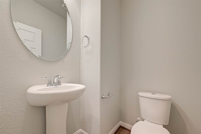 Building Photo - 1521 Beach Oak Dr