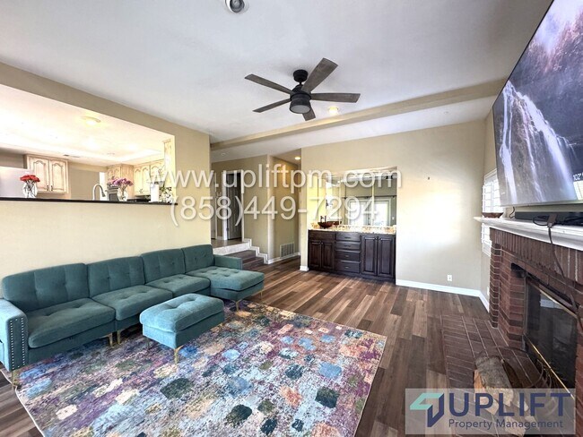 Building Photo - Gated Community Canyon Lake - Large 3 bedr...
