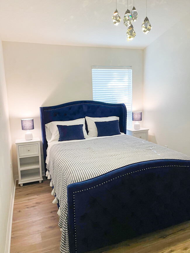 2nd Bedroom with Queen Bed, Closet and Dresser - 2034 Strathmill Dr