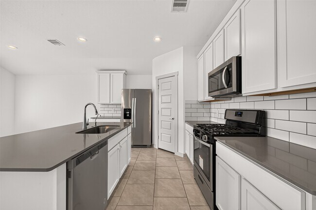 Building Photo - 28926 Yachting Pt Ct