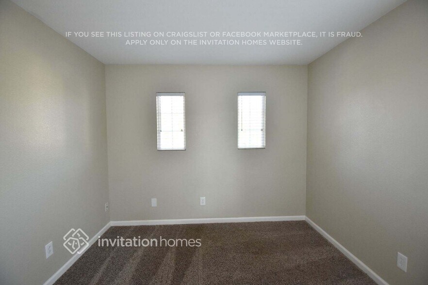 Building Photo - 9554 E Park Dr