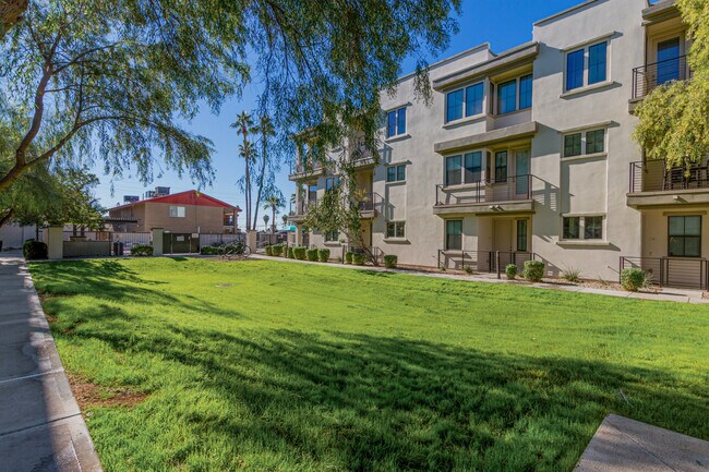 Building Photo - 4235 N 26th St