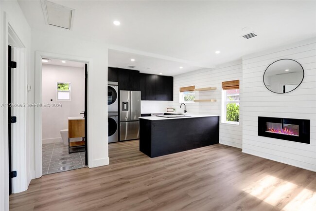 Building Photo - 3671 NE 11th Ave