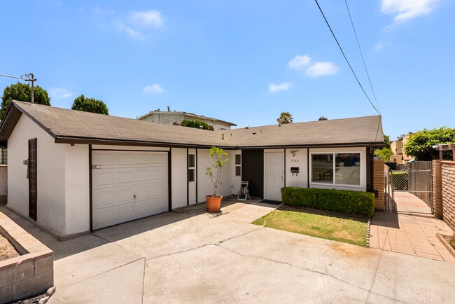 Primary Photo - 1934 N Avenue