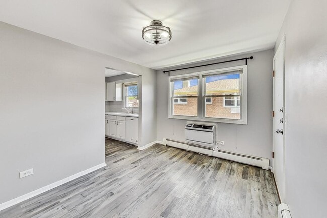 Building Photo - 6563 N Harlem Ave