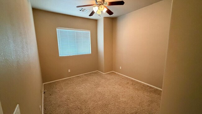 Building Photo - 17928 N Kari Ln