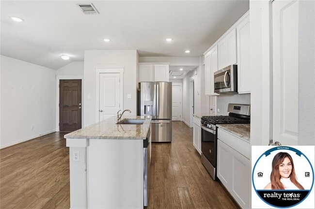 Building Photo - 224 Gidran Trail