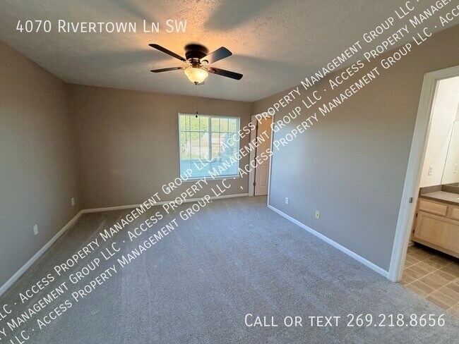 Building Photo - 4070 Rivertown Ln SW