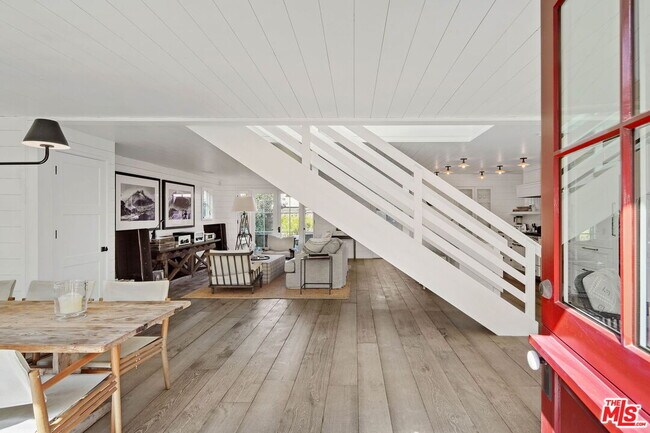 Building Photo - 821 Nowita Pl