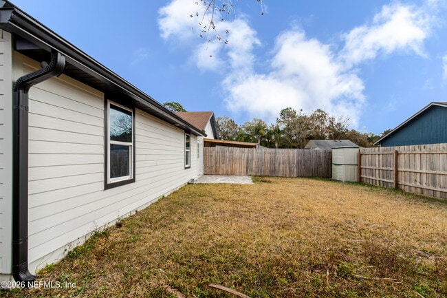 Building Photo - 10036 Delano Dr N