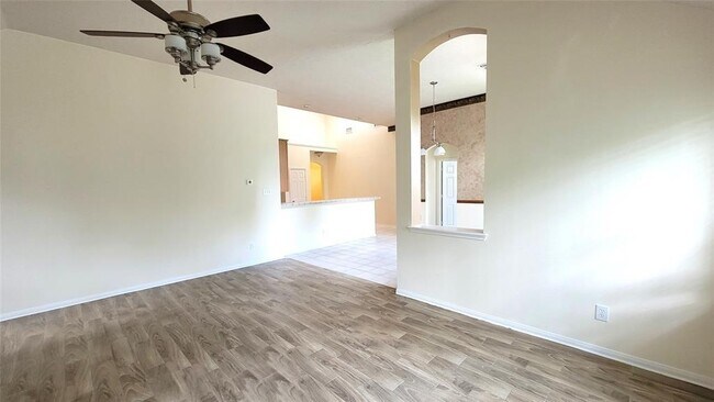 Building Photo - 14914 Appaloosa Ave