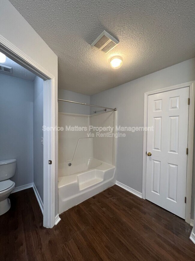 Building Photo - 4742 Spencer Oaks Blvd