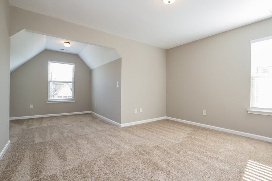 Building Photo - 53 Hamilton Blvd NW