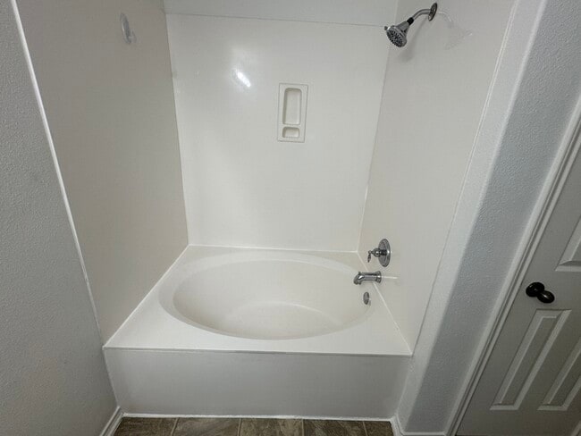 Building Photo - 3618 Wolf Dr