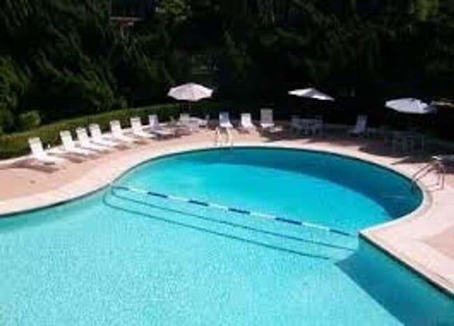 Building Photo - Awesome Remodeled Top Floor condo in Point Loma Tennis Club