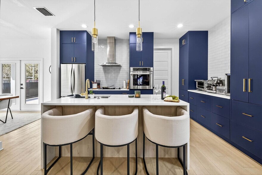 Building Photo - 1200 E Jean St