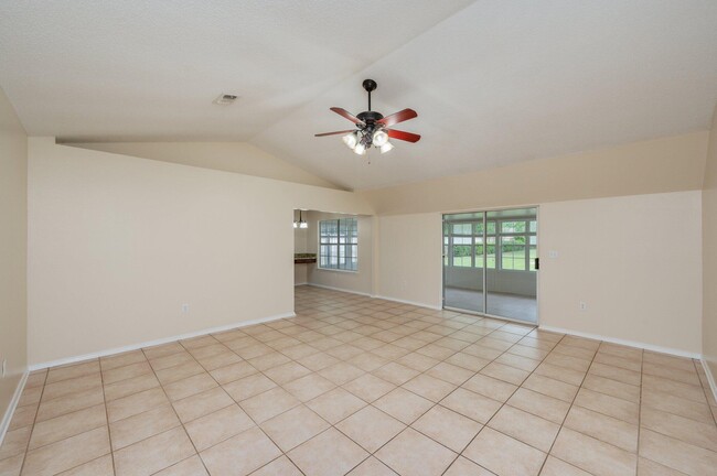 Building Photo - 3009 La Salle Ct