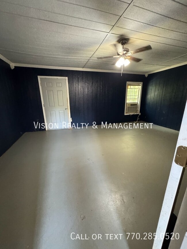 Building Photo - 210 Edgemont Dr