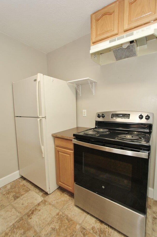 Building Photo - 146 Neilson Ln