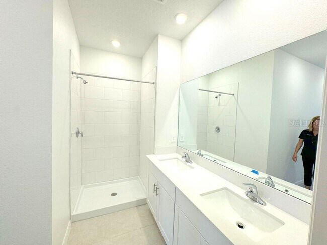 Building Photo - 10315 Honey Hammock Wy