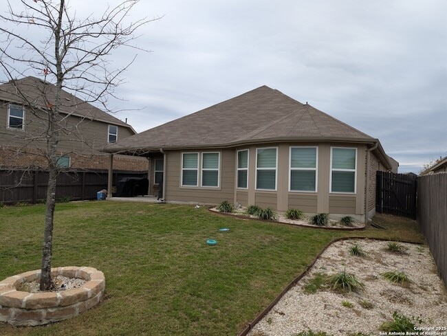 Building Photo - 7631 Pecos Rdg