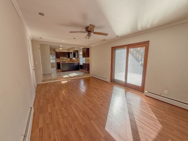 Building Photo - 2710 Pendleton Dr