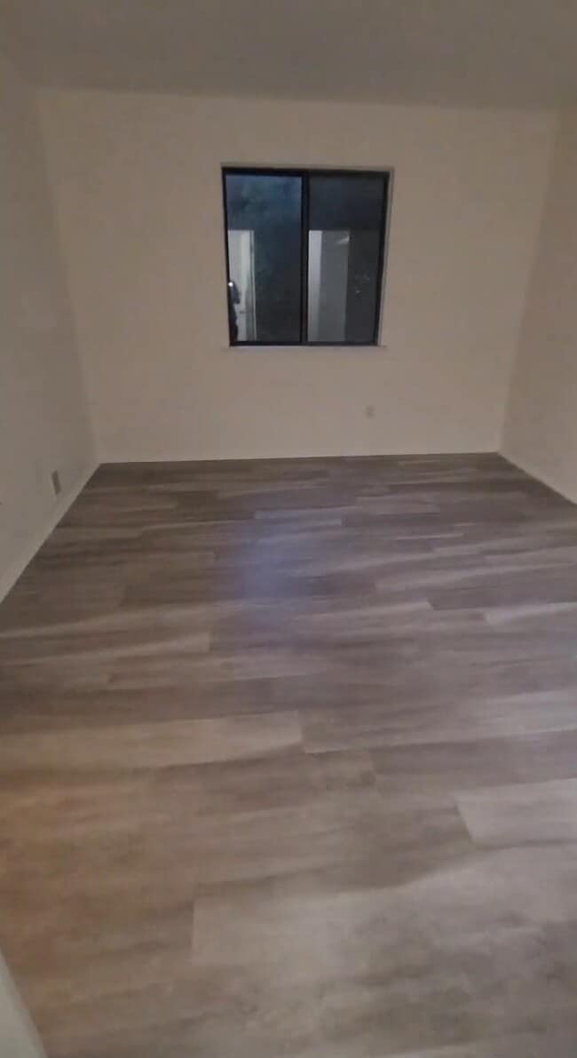 Building Photo - 1303 Morris Ct