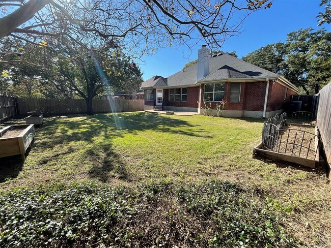 Building Photo - 6605 Needham Ln