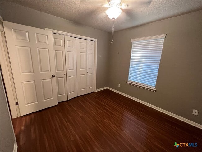 Building Photo - 1241 Rapids Rd