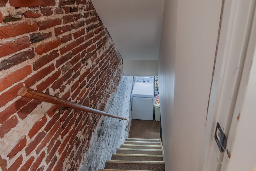Building Photo - 100 West Merrimack St