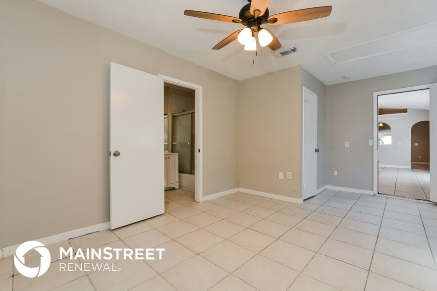 Building Photo - 7736 Fort Sumter Dr