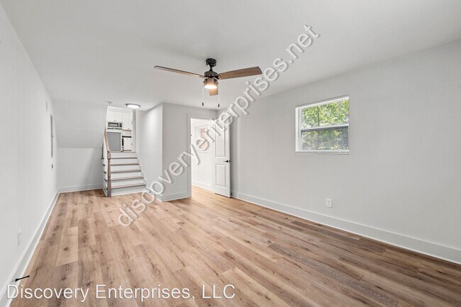Building Photo - 4 br, 2.5 bath House - 9149 Homewood Dr.