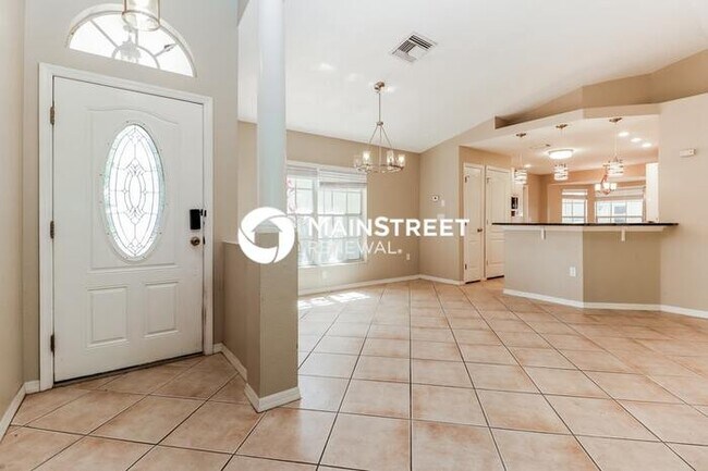 Building Photo - 4 Bedroom Pet-Friendly Home in SPRING HILL...