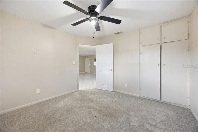 Building Photo - 113 N Lancelot Ave