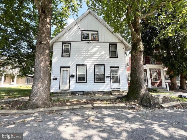 Building Photo - 980 Scotland Ave