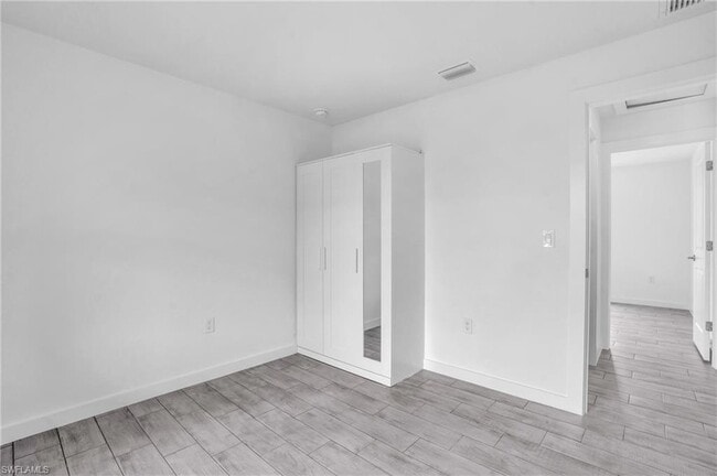 Building Photo - 2812 15th St SW