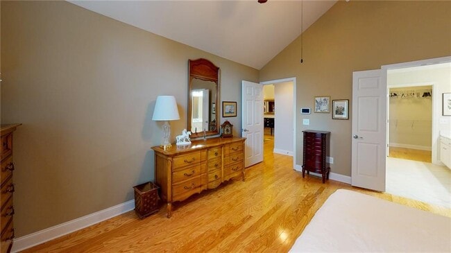 Building Photo - 100 Highlands Ridge Pl SE