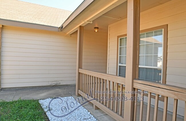 Building Photo - AVAILABLE SOON!