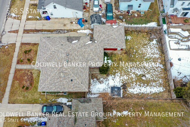 Building Photo - 608 S State St