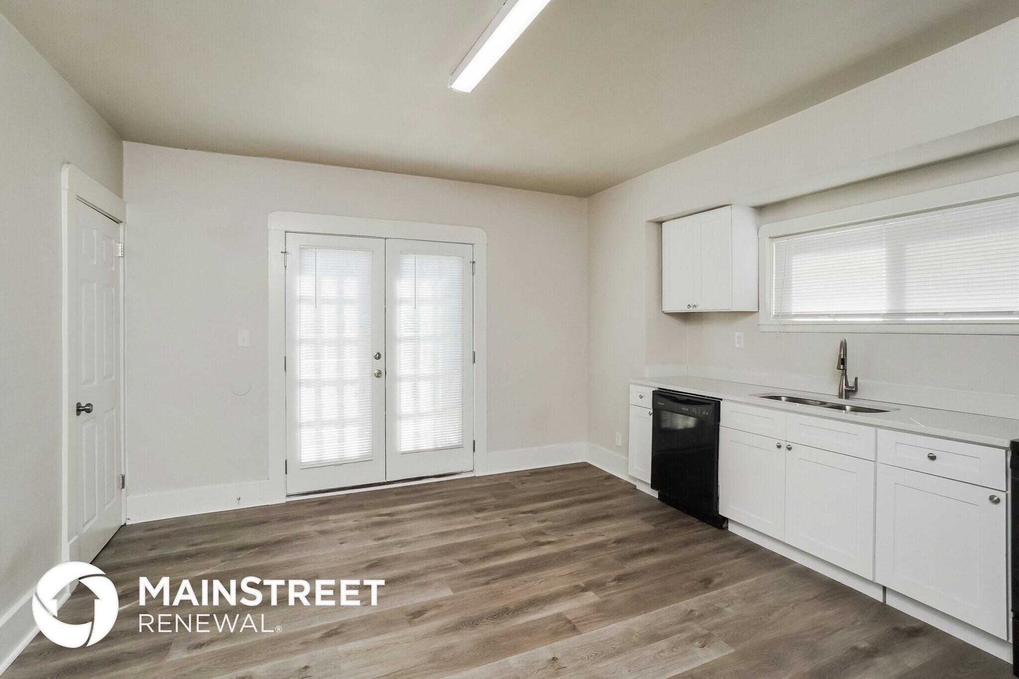 Building Photo - 211 N 32nd St