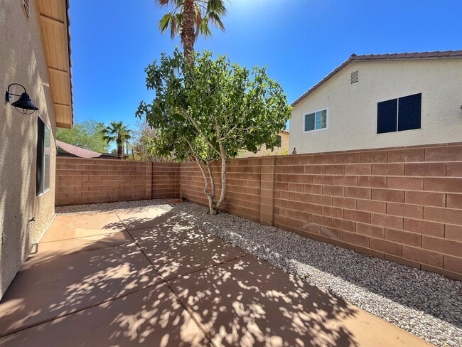 Building Photo - 1005 Olive Mill Ln